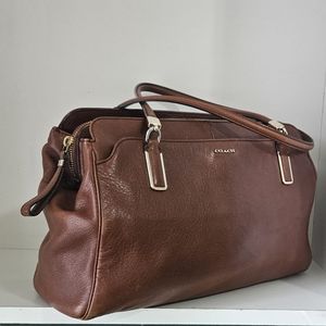 Coach Tan Leather Shoulder Bag with Timeless Design
